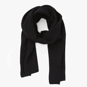 Everlane Chunky Wool Scarf